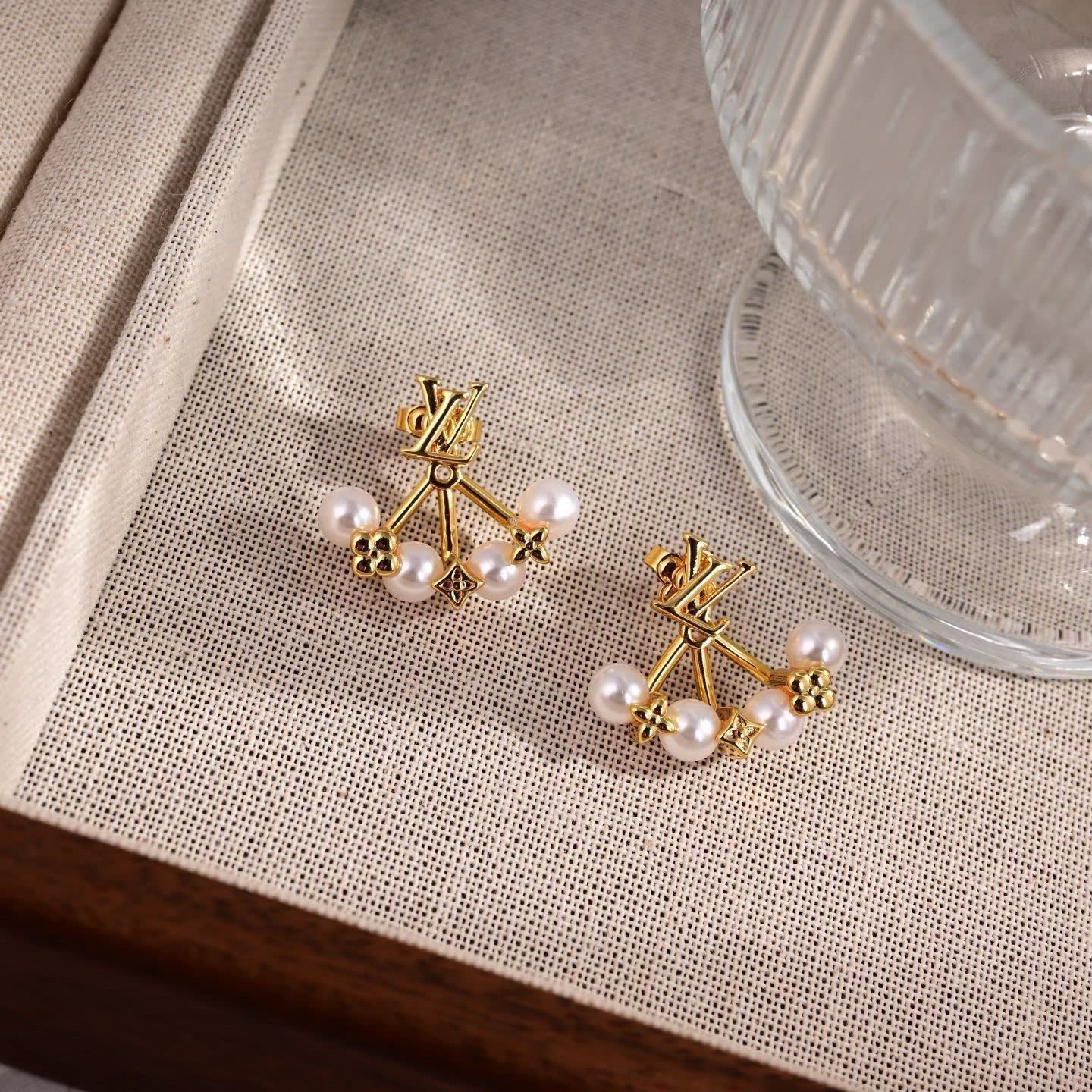 Louis Vuitton Minigram Pearls Earrings